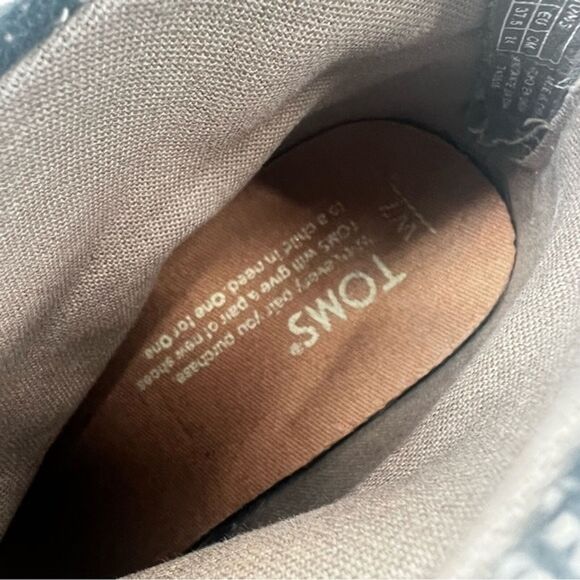 Toms Leila Suede Aztec Ankle Boot Dark Gray & Black Sz 7 - Picture 6 of 7